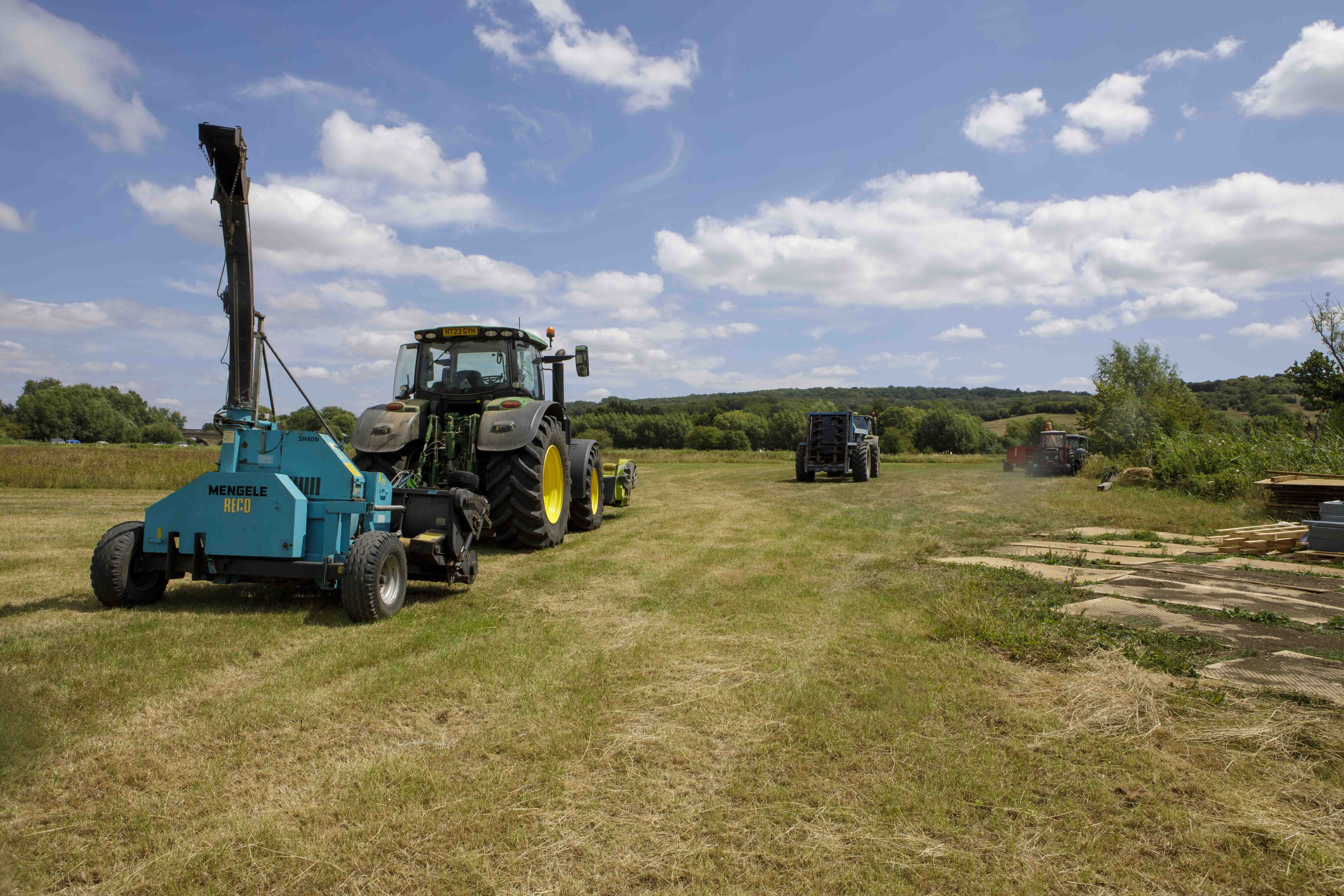 02 Non direct forager Changeable Furlongs Green Hay-9833